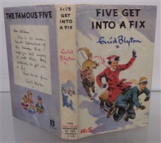 Five Get Into A Fix