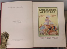 Ameliaranne At The Zoo